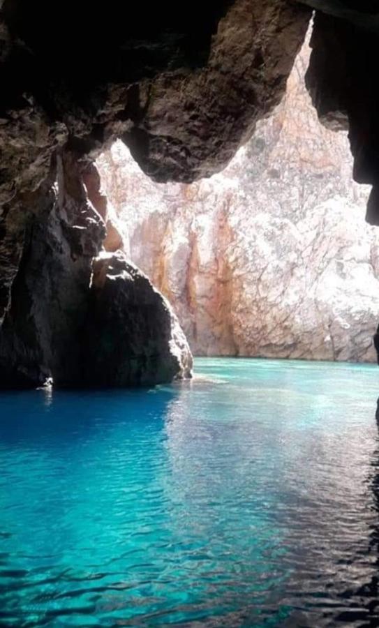 Casa Vacanza Maligio' Nebida Masua Екстериор снимка