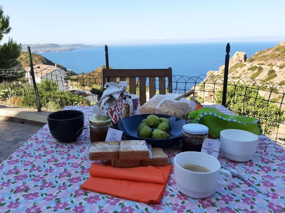 Casa Vacanza Maligio' Nebida Masua Екстериор снимка
